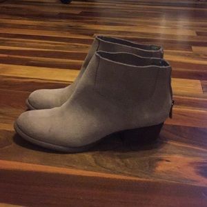 Jessica Simpson Tan Booties- 8